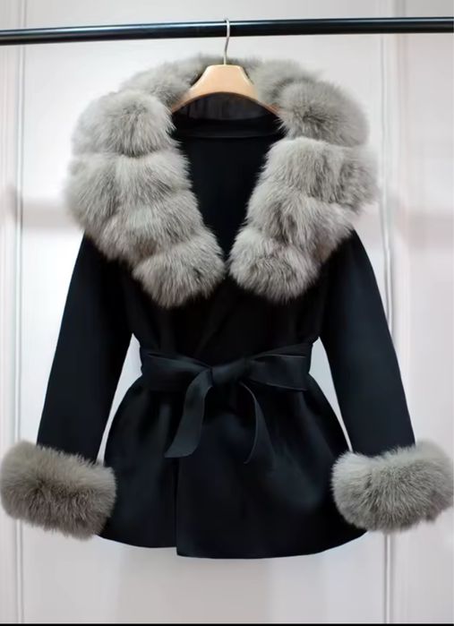 Haina cu blana de vulpe