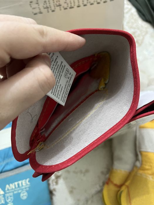 Продам перчатки новые