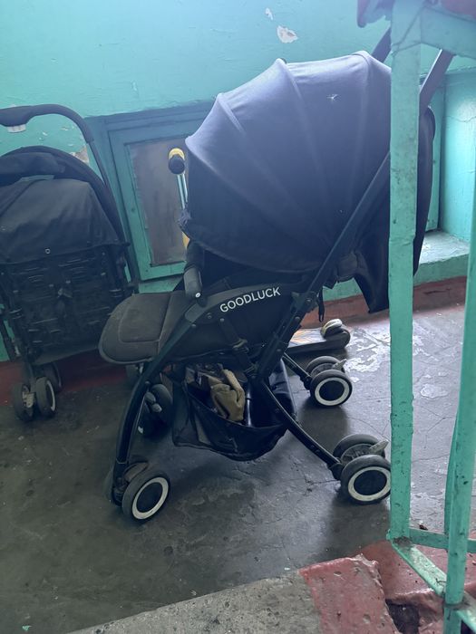 Коляска прогулочная