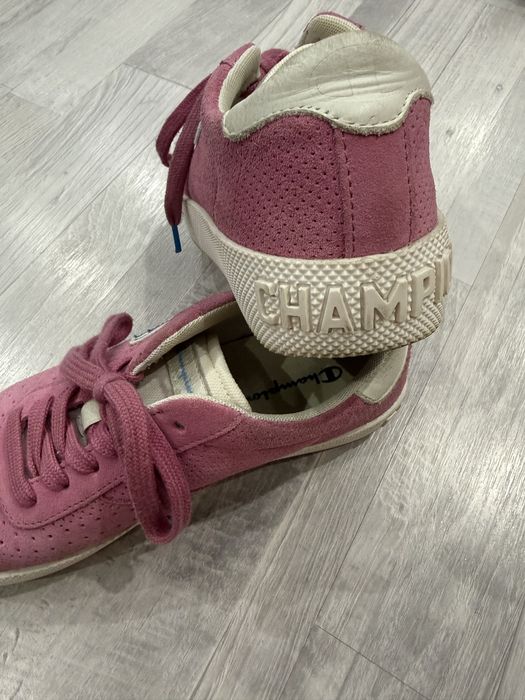 Маратонки Nike, Champion