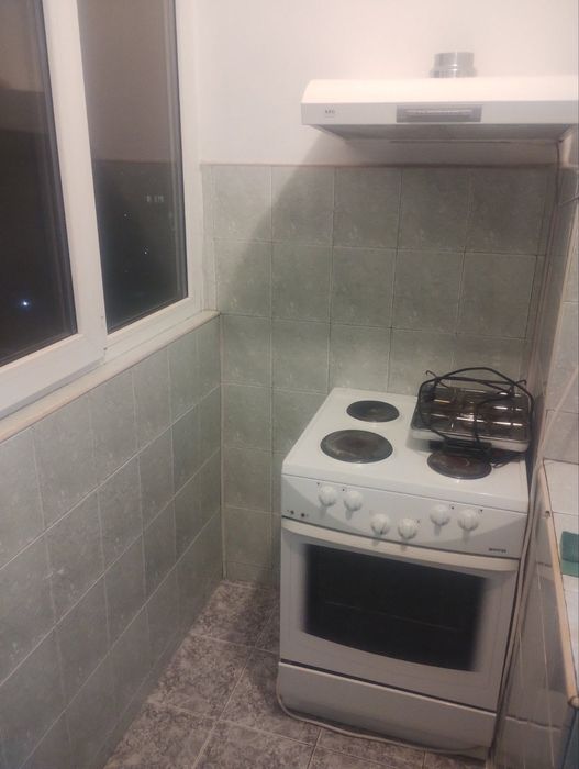 ПРОДАВА СЕ Тристаен апарт