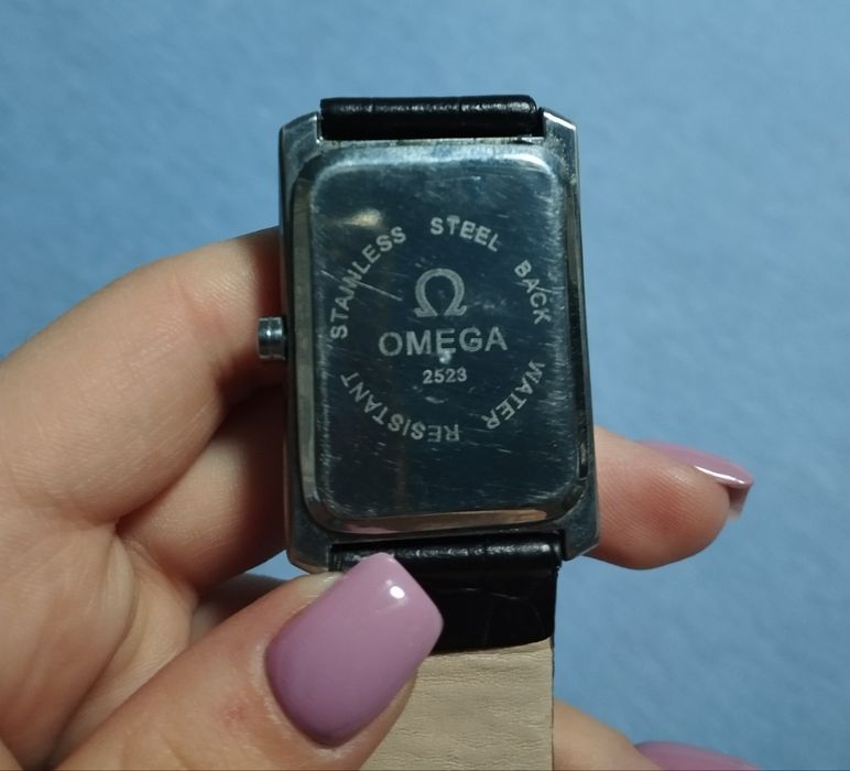 Наручные часы OMEGA.