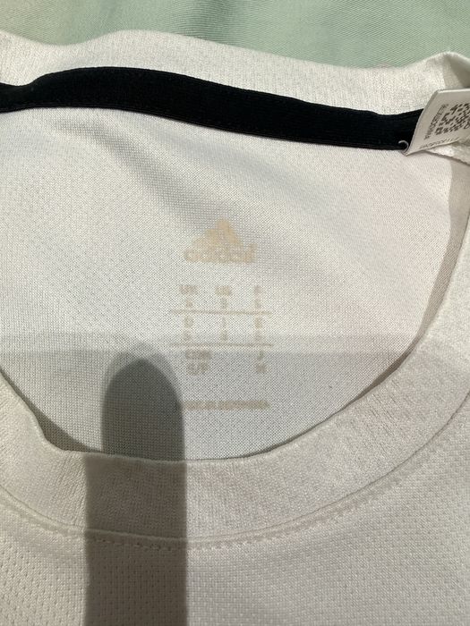 Футболка б/у оригинал Adidas