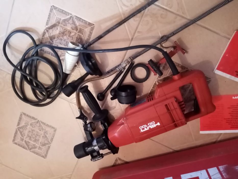 Mașină carotat Hilti DD 100