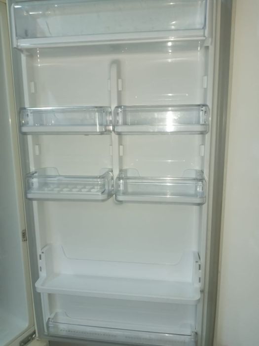 Продаётся холодильник Самсунг