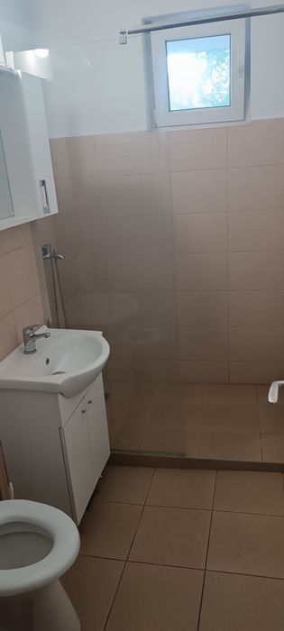 Închiriez apartament 2 camere