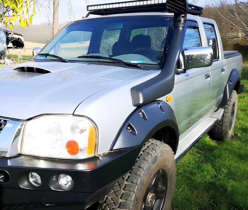 Overfendere aparatori de noroi Nissan Navara D22 1996-2005 model 4 usi