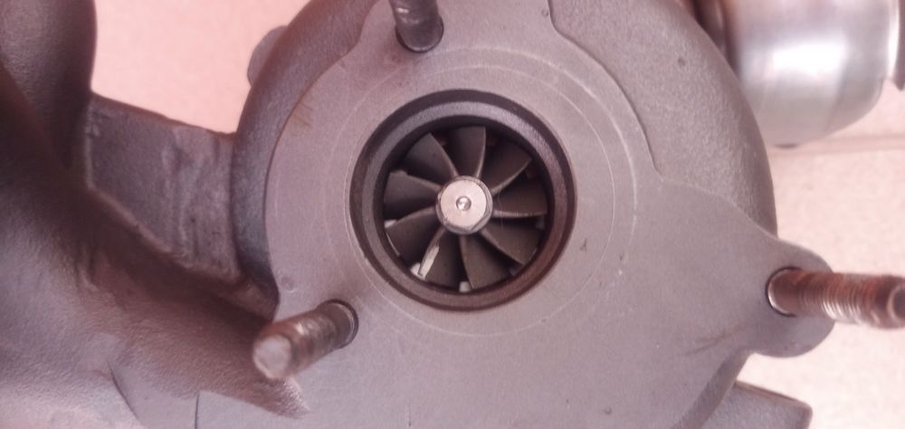 1752 хибридно турбо за 1.9 тди