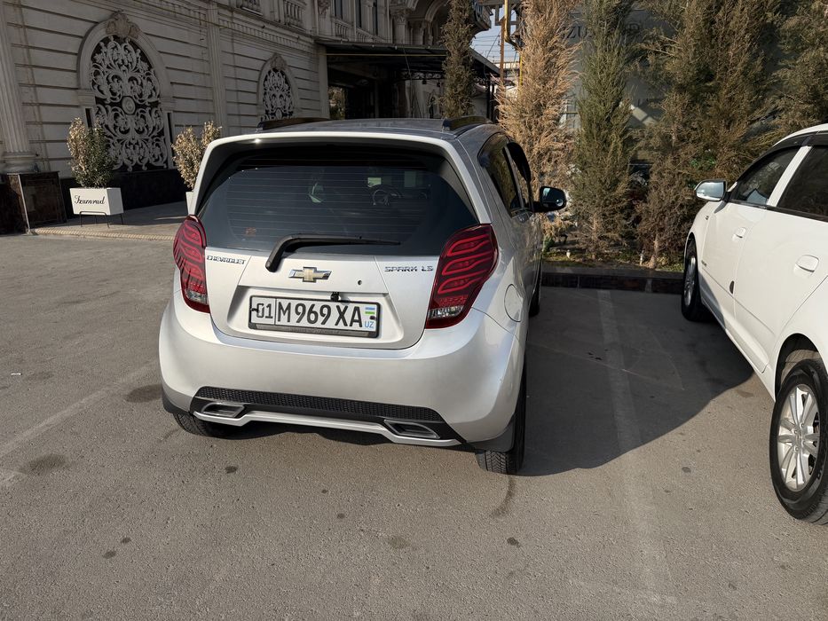 Spark sotiladi 1 qol moshina