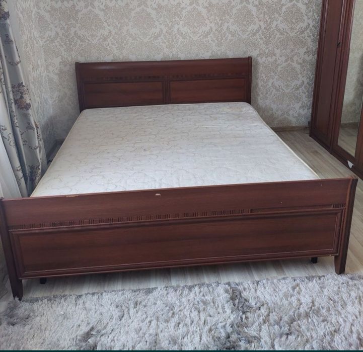 Продам кровать и шифоньер