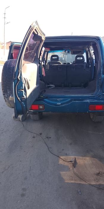 Продам Nissan Mistral