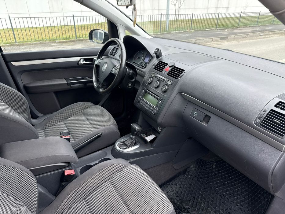 Vând Vw Touran, 7 locuri, Cutie Automata