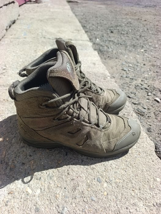 Продам кроссовки