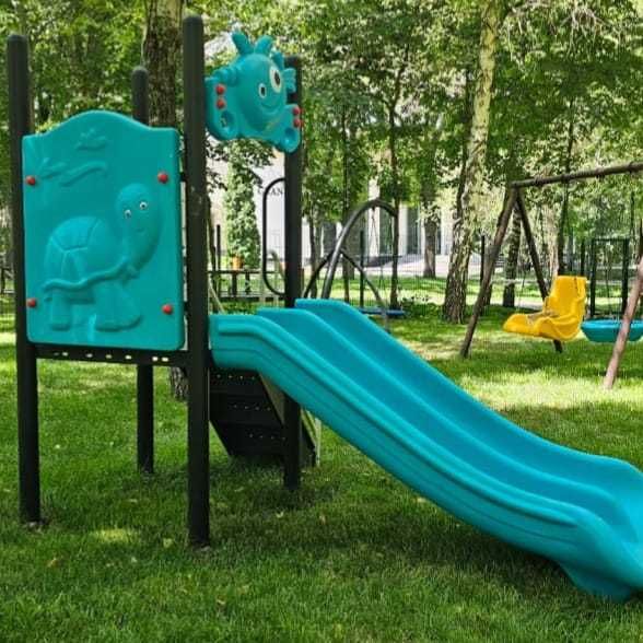 Детская горка с платформой