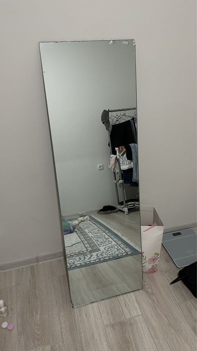 Зеркало напольное