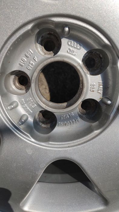 Джанти с гуми за AUDI