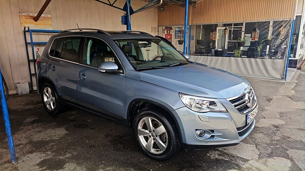 Vând Volkswagen Tiguan