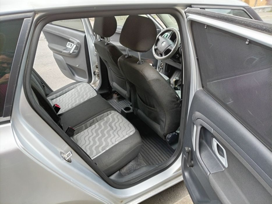 Vând Skoda Fabia