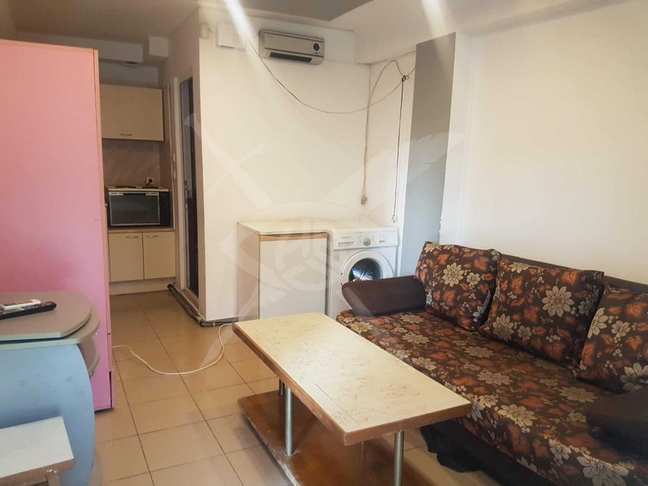 Дава се под наем Едностаен апартамент в Варна, Левски - 32 кв.м за 225 € - Снимка #1