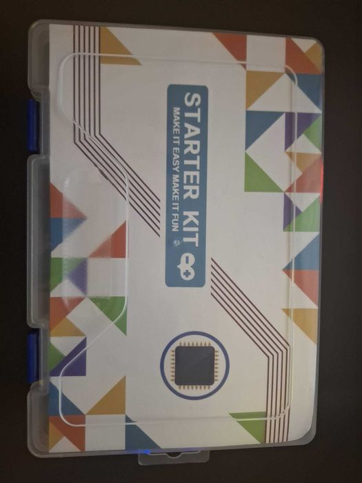 Kit Arduino UNO + ADAPTOR 9V + difuzoare si cabluri