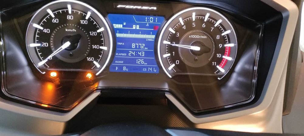 Maxi scuter Honda Forza 350,2024,88o km,garantie pana in 2028