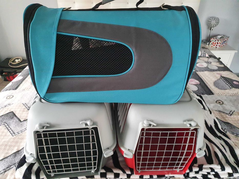 Cușcă de transport pentru talie medie dimensiuni 60x40 cm