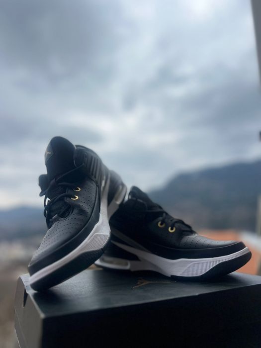 Jordan max aura 5