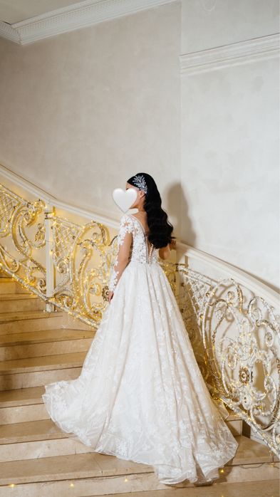 Платье на узату