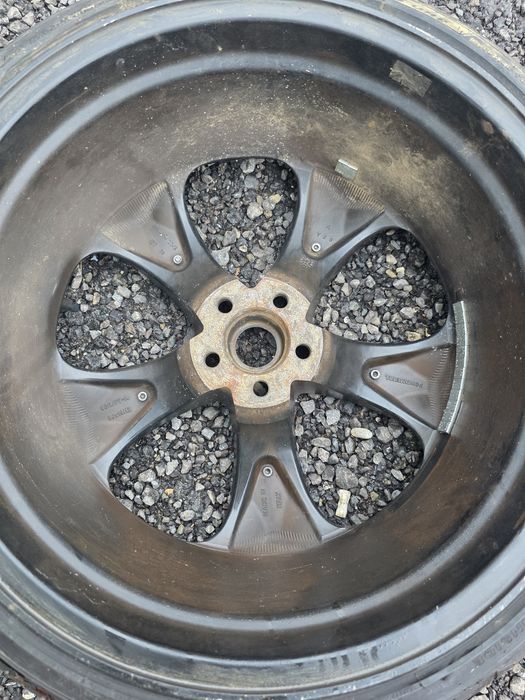 Vând jante 5×100 R19.cauciucuri dimensiunea 215/35/19