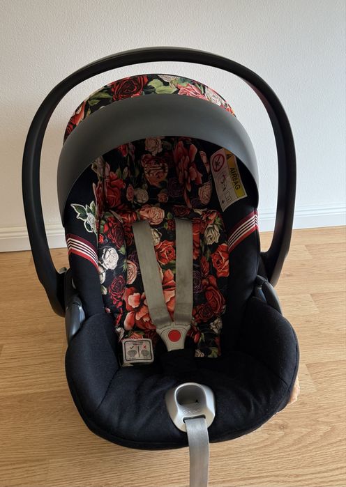 Scoica auto pentru copii Cybex Cloud Z2 i-Size Spring Blossom, 0-24 luni - Dark