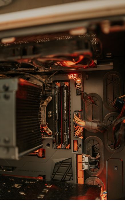 PC Gaming + 2 Monitoare | i7 4790K | GTX 1060 | AORUS Curved 165Hz