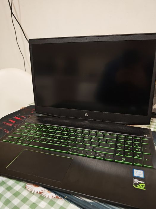 HP Pavilion 15-cx0001nq – Defect (Piese/Reparat) – i5, GTX 1050 Ti