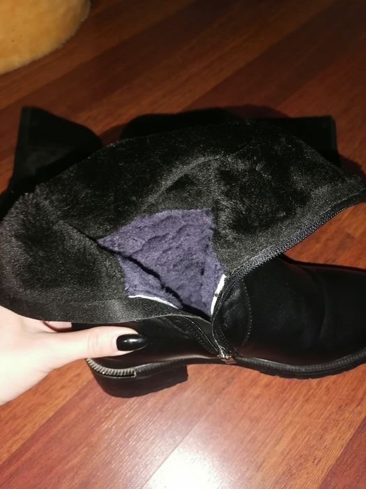 Продам зимние сапоги ботфорты