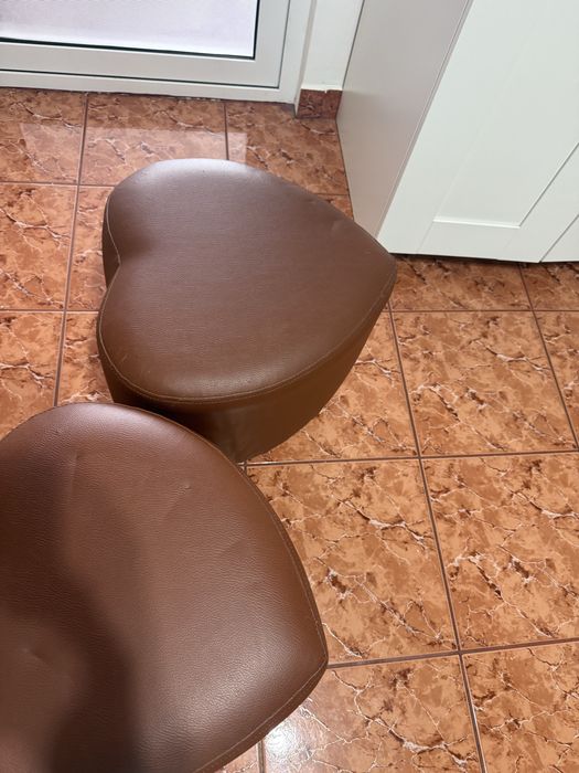 Set 2 tabureti piele