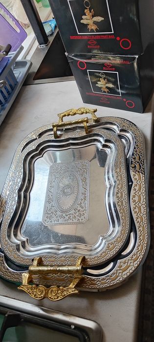 Алма ваза  и поднос новый