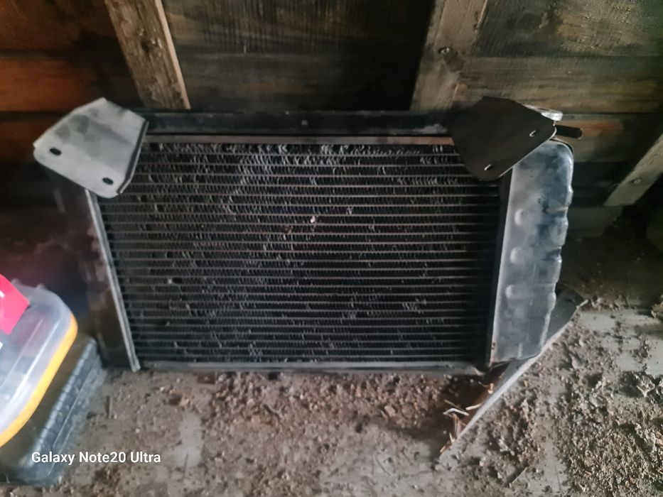 Головки и блок 406 , радиатор