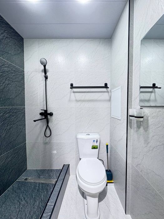 Продам чиланзар 4.  Одна переделанная на двух