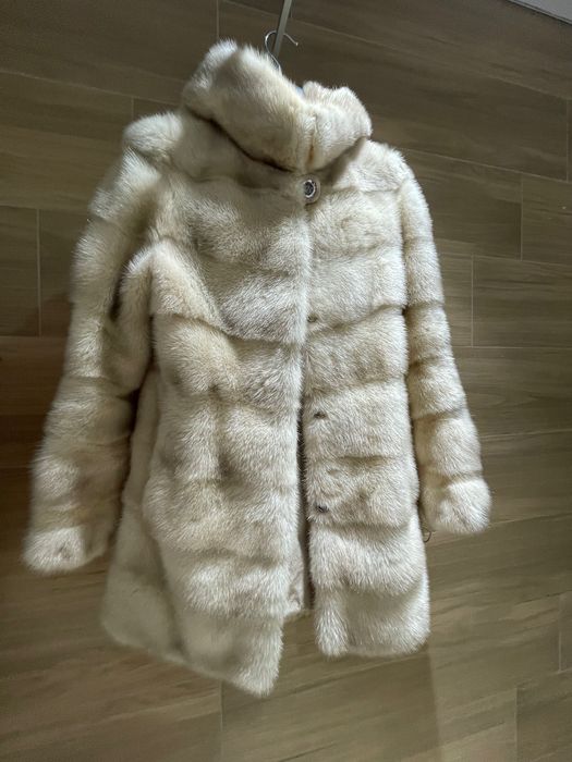 Продам норковую шубу