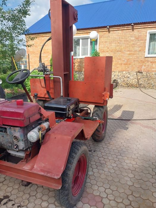 Продаётся дровакол.