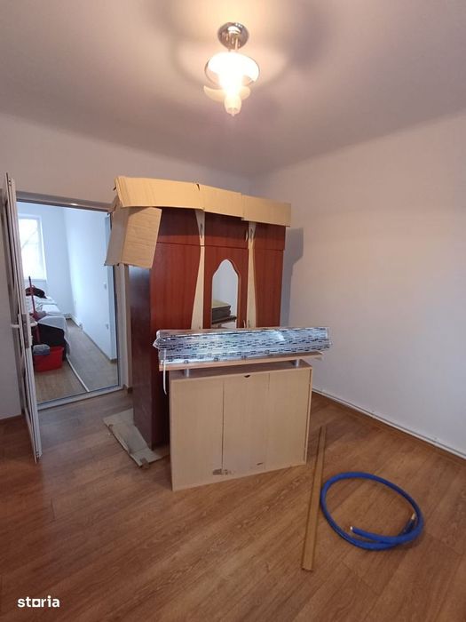 De vanzare apartament cu 2 camere, 2 balcoane, renovat complet 43.000e