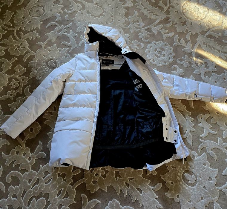 Продаю горнолыжную женскую куртку