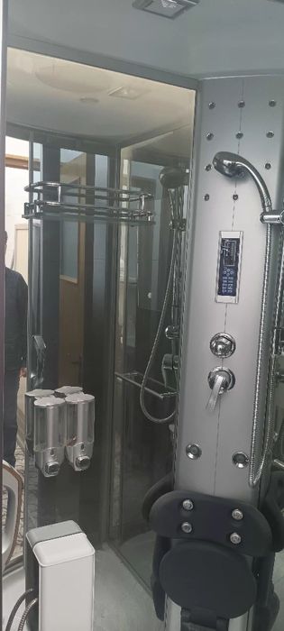 Cabina duș nefolosita