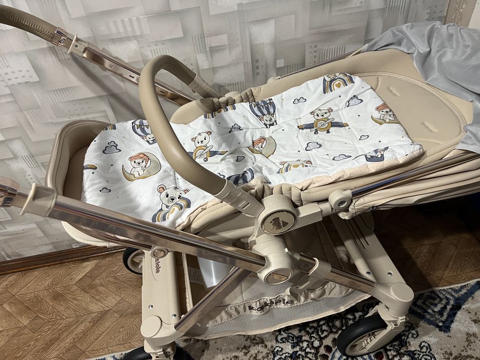 детская коляска в отличном состоянии