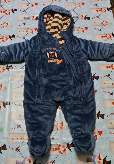 Vand salopeta bebe 6-9 luni,Carter's