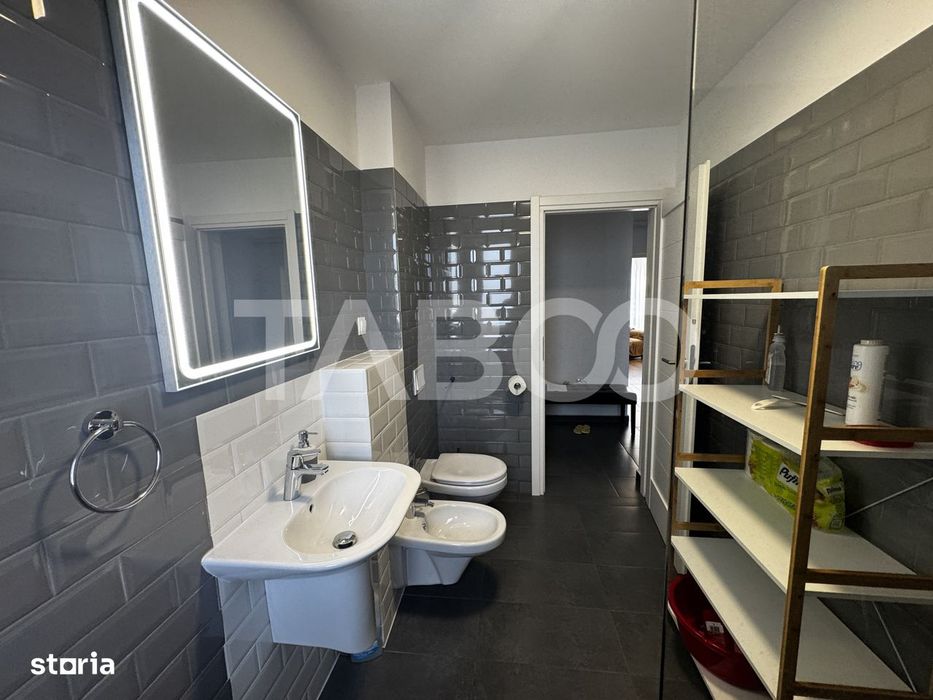 Apartament de vanzare cu 5 camere 2 parcari zona Brana Selimbar