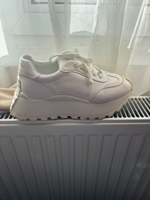 Vând Sneakers de piele enzo bertini