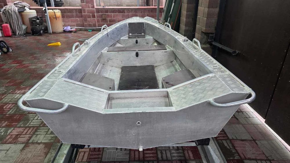 Лодка kazboat 37