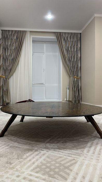 Дөңгелек жер стол