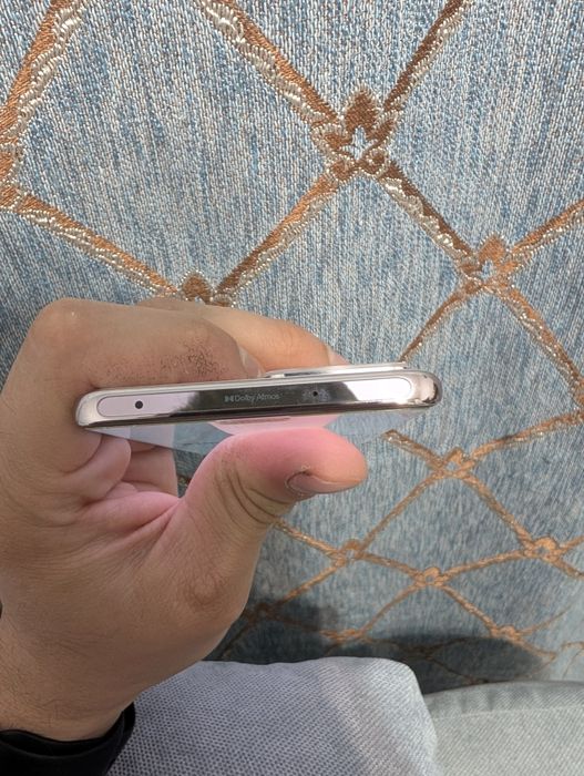 Продам Xiaomi 13 lite