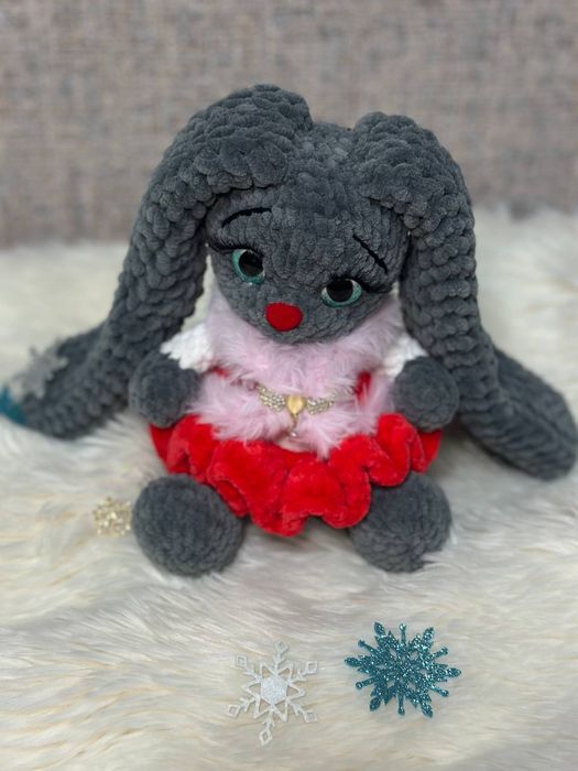 Плюшевая зайка ручной работы